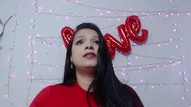 Nicol Love0 online show from February 20, 2025, 2:02 pm