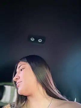 Snapshot of AhriCutte chatting on October 30, 2025, 5:10 pm AhriCutte online show from October 30, 2025, 5:10 pm