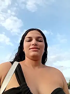 Snapshot of girl_milk1 chatting on November 3, 2025, 9:40 pm girl milk1 online show from November 3, 2025, 9:40 pm