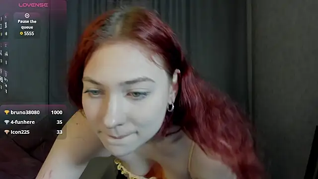 Miss you kiss online show from February 1, 2025, 1:30 pm