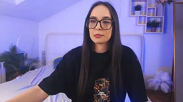 Snapshot of AuroraAksnesss chatting on February 6, 2025, 5:30 pm AuroraAksnesss online show from February 6, 2025, 5:30 pm