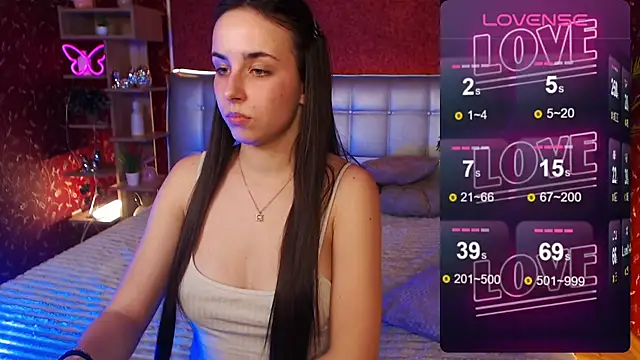 Snapshot of AuroraAksnesss chatting on February 12, 2025, 5:58 pm AuroraAksnesss online show from February 12, 2025, 5:58 pm