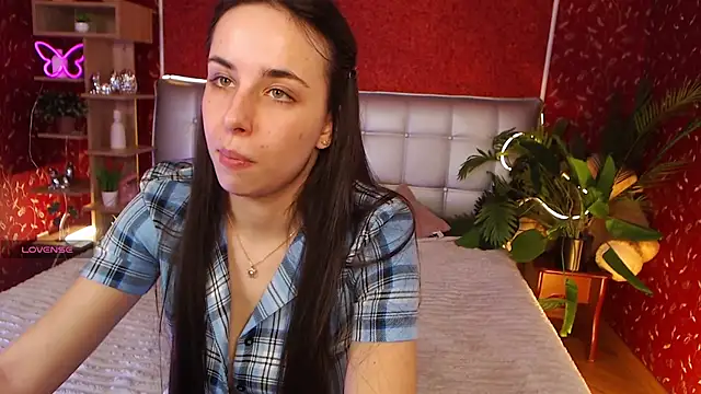 Snapshot of AuroraAksnesss chatting on February 11, 2025, 12:15 pm AuroraAksnesss online show from February 11, 2025, 12:15 pm