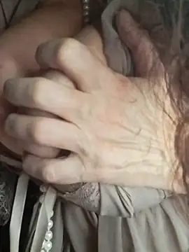 GypsyEsmeralda online show from November 18, 2025, 8:01 pm