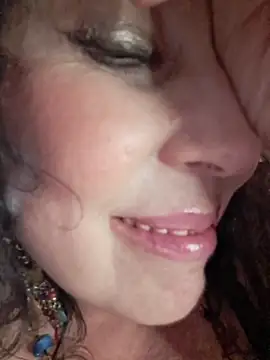 GypsyEsmeralda online show from April 28, 2026, 7:18 pm