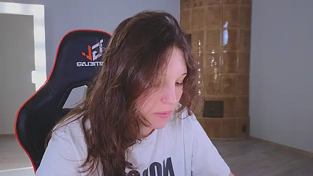 Snapshot of cherry_lea chatting on February 5, 2026, 4:14 pm cherry lea online show from February 5, 2026, 4:14 pm