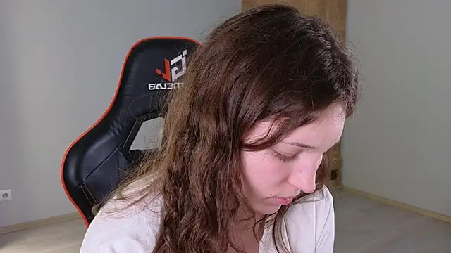 Snapshot of cherry_lea chatting on March 15, 2026, 5:42 pm cherry lea online show from March 15, 2026, 5:42 pm