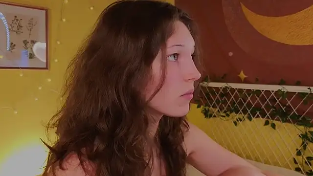 Snapshot of cherry_lea chatting on October 18, 2025, 4:31 pm cherry lea online show from October 18, 2025, 4:31 pm