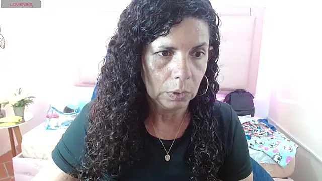 Snapshot of sila_bolum chatting on June 3, 2026, 6:56 pm sila bolum online show from June 3, 2026, 6:56 pm