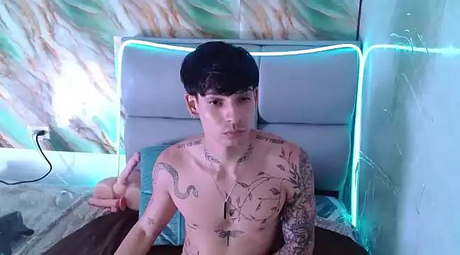 Snapshot of Apolo_Hidalgo01 chatting on March 16, 2025, 7:27 pm Apolo Hidalgo01 online show from March 16, 2025, 7:27 pm