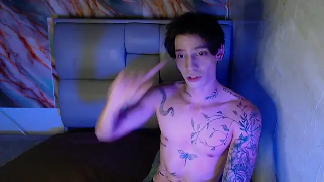 Snapshot of Apolo_Hidalgo01 chatting on October 7, 2025, 10:44 pm Apolo Hidalgo01 online show from October 7, 2025, 10:44 pm