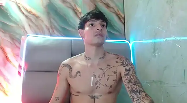 Snapshot of Apolo_Hidalgo01 chatting on March 13, 2025, 4:45 pm Apolo Hidalgo01 online show from March 13, 2025, 4:45 pm