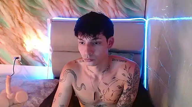 Snapshot of Apolo_Hidalgo01 chatting on March 18, 2025, 4:50 pm Apolo Hidalgo01 online show from March 18, 2025, 4:50 pm