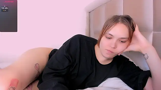 Snapshot of fem_to chatting on March 16, 2026, 7:45 am fem to online show from March 16, 2026, 7:45 am