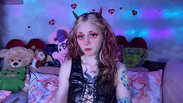  Devill Baby online show from May 5, 2026, 7:39 pm