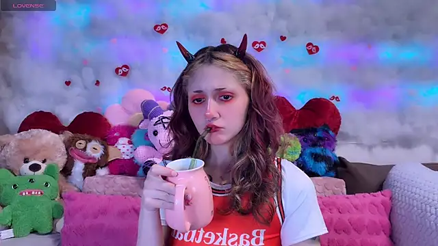 Snapshot of _Devill_Baby chatting on March 27, 2026, 6:42 pm Devill Baby online show from March 27, 2026, 6:42 pm