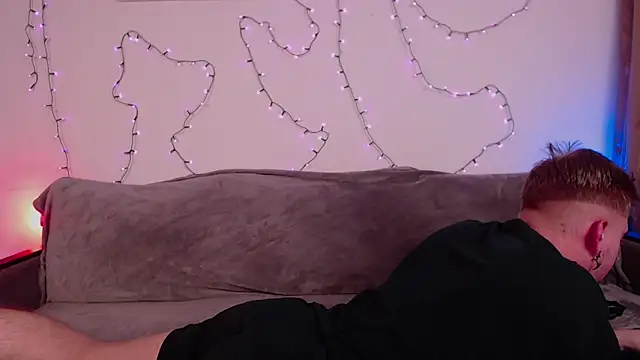 Snapshot of lust_beyond chatting on September 19, 2025, 10:58 pm lust beyond online show from September 19, 2025, 10:58 pm