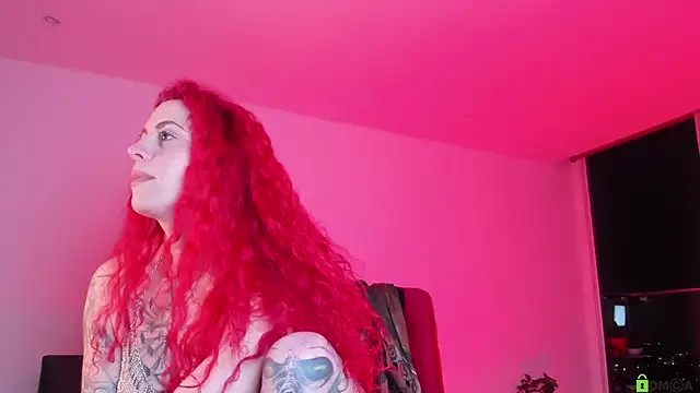 Snapshot of Borbala_Iggy chatting on February 23, 2025, 5:07 pm Borbala Iggy online show from February 23, 2025, 5:07 pm