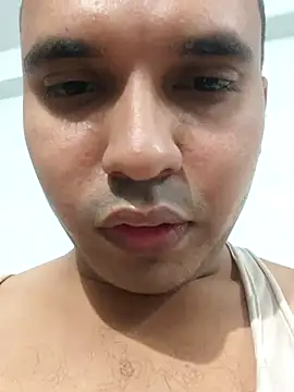 Hotrayyy online show from September 17, 2025, 2:30 pm