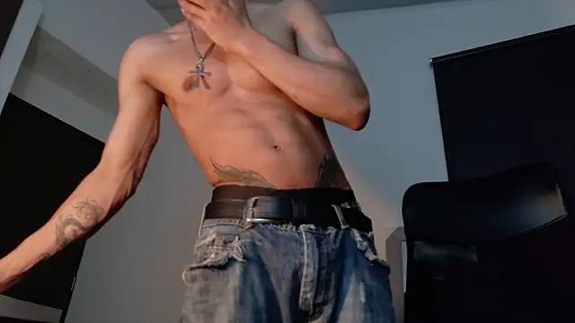 Snapshot of rafael_stone chatting on November 5, 2025, 1:20 am rafael stone online show from November 5, 2025, 1:20 am