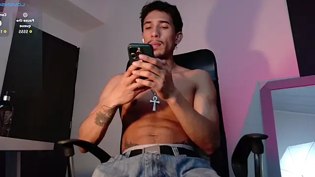 Snapshot of rafael_stone chatting on November 28, 2025, 3:50 am rafael stone online show from November 28, 2025, 3:50 am