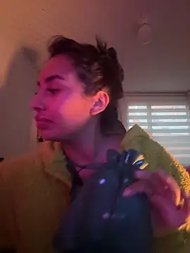 Anily Lovely online show from March 10, 2026, 10:58 pm