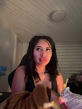 Snapshot of Anily_Lovely chatting on July 3, 2026, 12:06 am Anily Lovely online show from July 3, 2026, 12:06 am