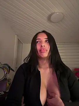 Snapshot of Anily_Lovely chatting on July 15, 2026, 11:34 pm Anily Lovely online show from July 15, 2026, 11:34 pm