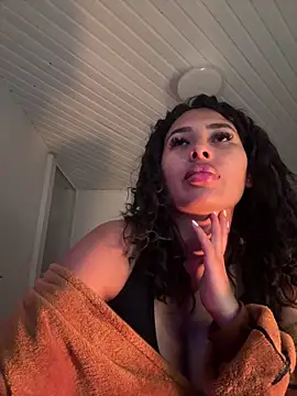 Snapshot of Anily_Lovely chatting on July 2, 2026, 3:23 am Anily Lovely online show from July 2, 2026, 3:23 am