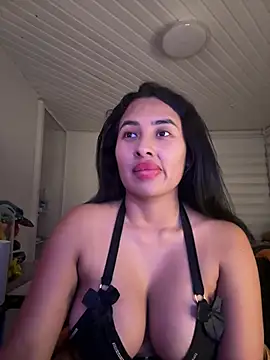 Snapshot of Anily_Lovely chatting on July 22, 2026, 12:12 am Anily Lovely online show from July 22, 2026, 12:12 am