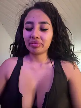 Snapshot of Anily_Lovely chatting on June 14, 2026, 5:58 pm Anily Lovely online show from June 14, 2026, 5:58 pm