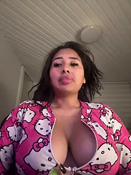 Snapshot of Anily_Lovely chatting on June 24, 2026, 11:35 pm Anily Lovely online show from June 24, 2026, 11:35 pm