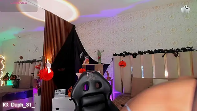 Snapshot of Daphnne_tay chatting on October 28, 2025, 3:29 am Daphnne tay online show from October 28, 2025, 3:29 am