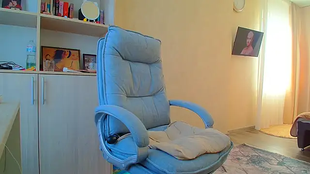 Snapshot of Brionia chatting on May 6, 2026, 5:33 am Brionia online show from May 6, 2026, 5:33 am