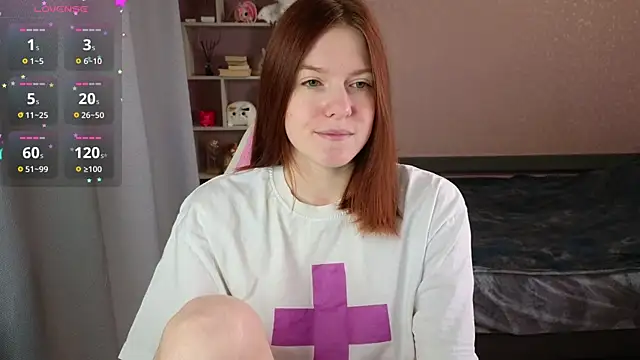 CassieJuice69 online show from May 1, 2026, 8:03 pm