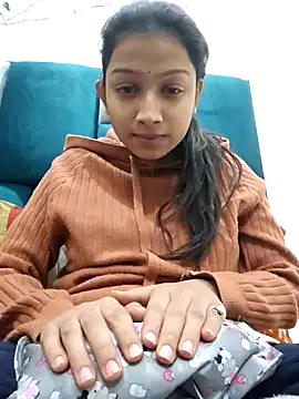 Aleena Rai online show from December 14, 2024, 1:38 pm