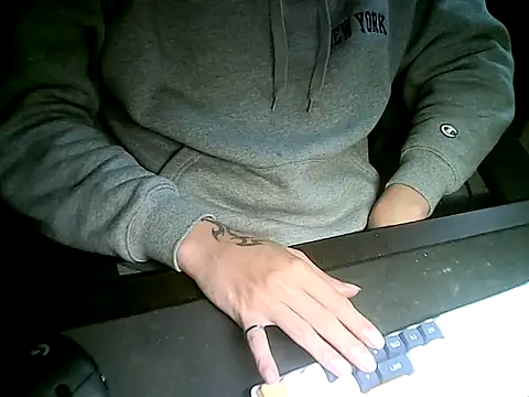 Ryan67533 online show from December 15, 2024, 4:07 am