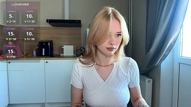 lisa barbie online show from May 2, 2026, 9:25 am