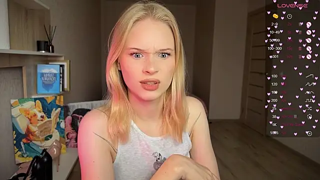 Snapshot of lisa_barbie chatting on October 14, 2025, 10:05 am lisa barbie online show from October 14, 2025, 10:05 am