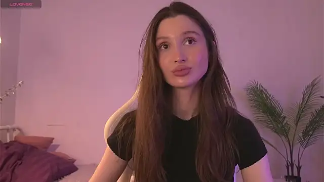 tender babyy online show from November 7, 2025, 12:53 pm