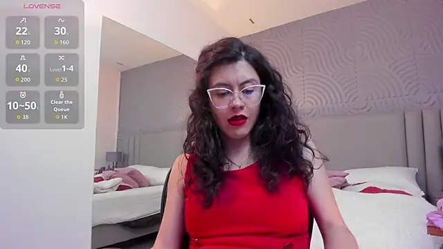 Snapshot of JaneLondon chatting on April 16, 2026, 9:39 pm JaneLondon online show from April 16, 2026, 9:39 pm