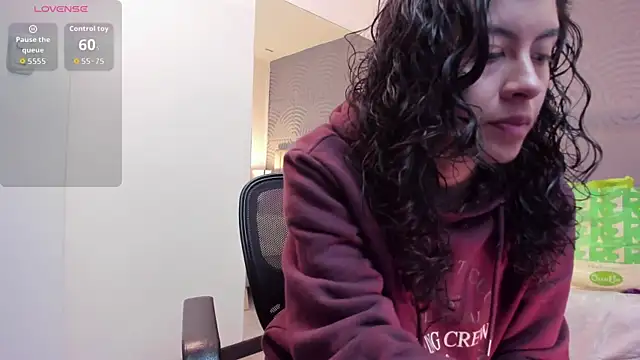 Snapshot of JaneLondon chatting on April 13, 2026, 1:59 pm JaneLondon online show from April 13, 2026, 1:59 pm