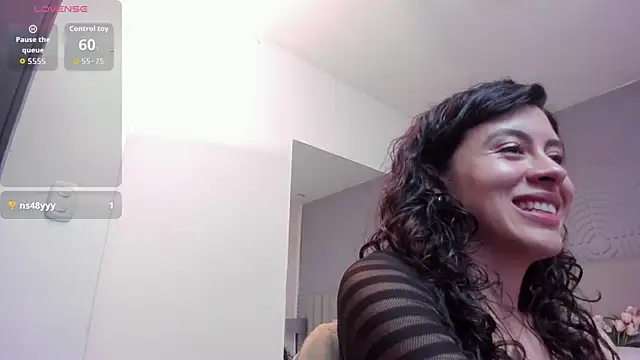 Snapshot of JaneLondon chatting on April 7, 2026, 1:07 am JaneLondon online show from April 7, 2026, 1:07 am