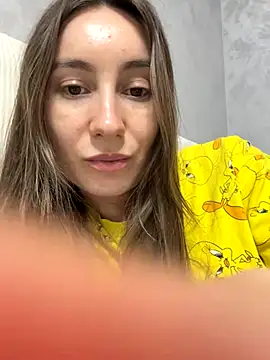 viviandaimond1 online show from October 17, 2025, 4:20 pm