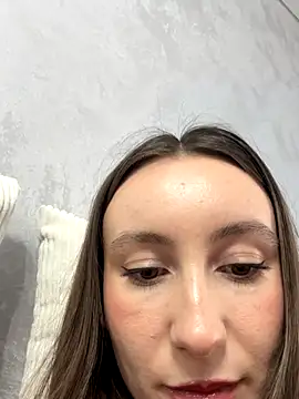 viviandaimond1 online show from October 9, 2025, 11:44 am