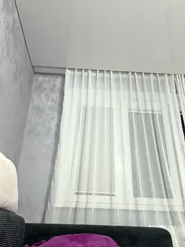 viviandaimond1 online show from October 8, 2025, 7:36 pm