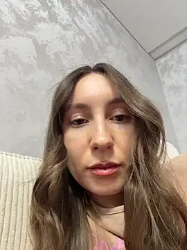 viviandaimond1 online show from January 6, 2026, 7:18 pm