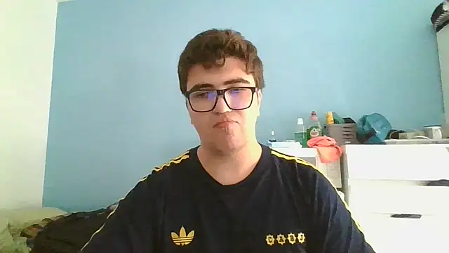 Snapshot of sorolla12 chatting on February 9, 2026, 3:32 pm sorolla12 online show from February 9, 2026, 3:32 pm