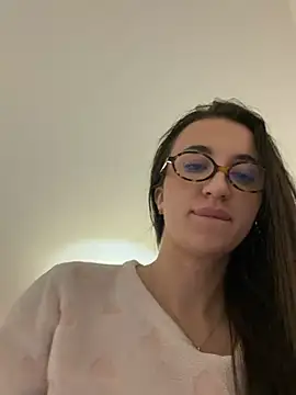 Lorennameliyy online show from April 23, 2026, 3:13 pm