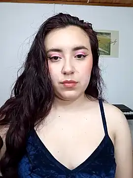 Snapshot of Emi_chik chatting on January 31, 2025, 2:48 am Emi chik online show from January 31, 2025, 2:48 am